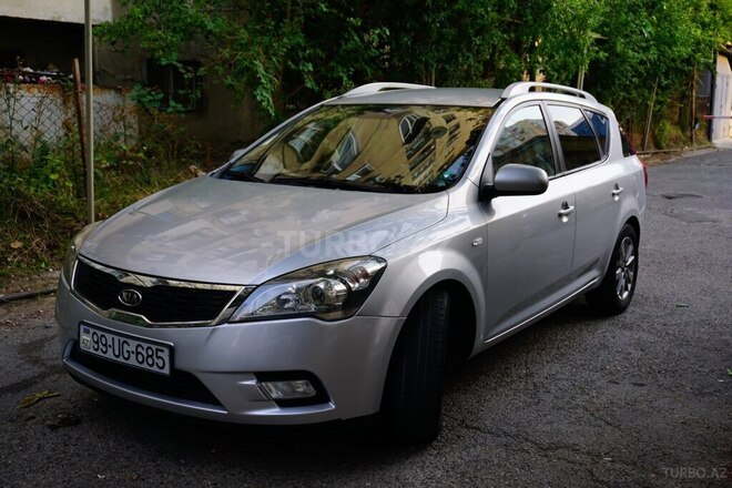 Kia  2010, 236,000 km - 1.6 l - Bakı