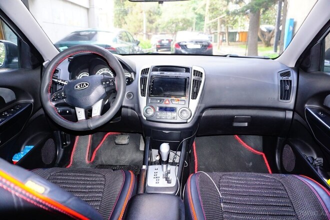 Kia  2010, 236,000 km - 1.6 l - Bakı