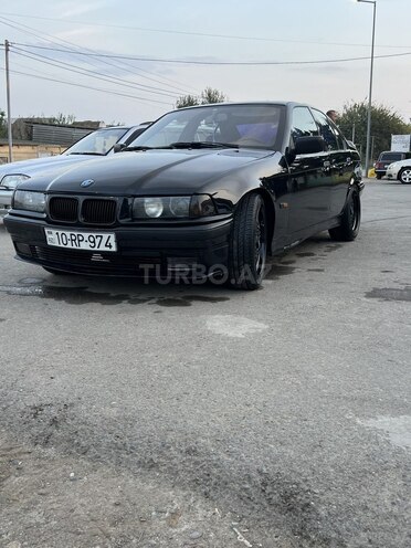 BMW 320 1993, 120,000 km - 2.0 л - Salyan