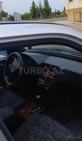 Mercedes C 220 1999, 330,000 km - 2.2 l - Ağdam