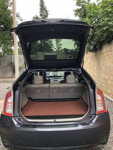 Toyota Prius 2015, 185,000 km - 1.8 l - Yevlax