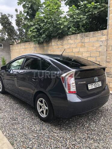 Toyota Prius 2015, 185,000 km - 1.8 l - Yevlax