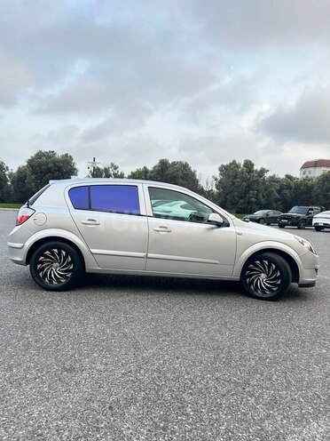 Opel Astra 2004, 417,000 km - 1.4 l - Bakı