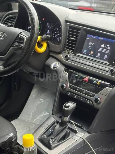 Hyundai Elantra 2016, 201,168 km - 2.0 л - Bakı