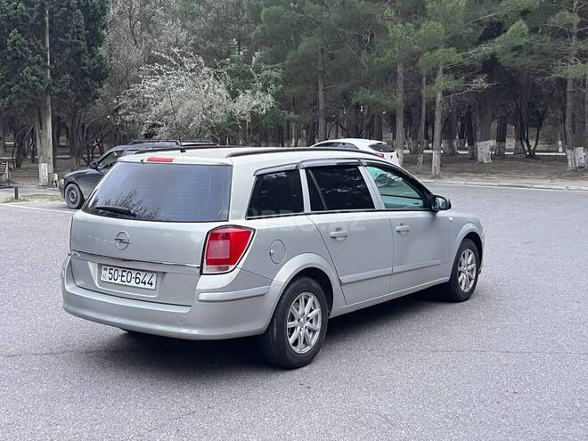 Opel Astra 2006, 302,000 km - 1.4 l - Sumqayıt