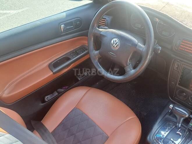 Volkswagen Passat 2001, 270,000 km - 1.8 l - Sumqayıt
