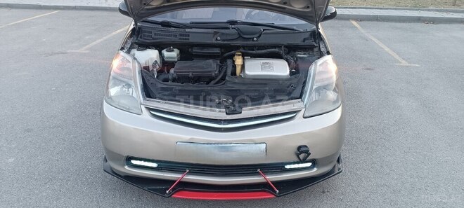Toyota Prius 2008, 280,000 km - 1.5 l - Yevlax