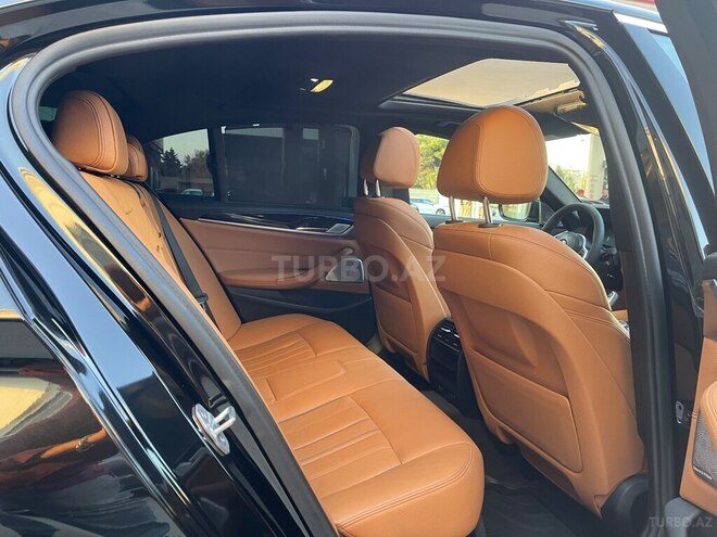 BMW 530 2018, 49,000 km - 2.0 л - Bakı
