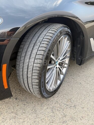 BMW 530 2017, 153,000 km - 2.0 l - Tovuz