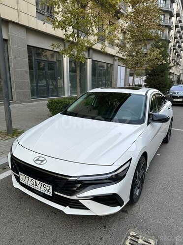 Hyundai Elantra 2024, 31,100 km - 1.6 л - Bakı