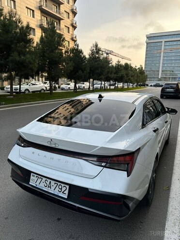 Hyundai Elantra 2024, 31,100 km - 1.6 л - Bakı