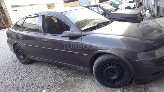 Opel Vectra 1996, 568,000 km - 2.0 л - Şəki