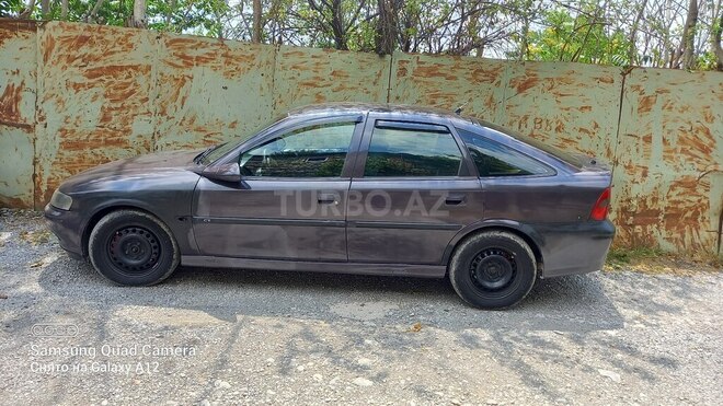 Opel Vectra 1996, 568,000 km - 2.0 л - Şəki