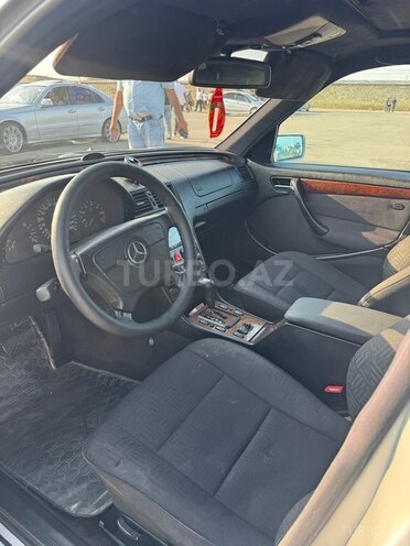 Mercedes C 230 2000, 312,568 km - 2.3 л - Bakı