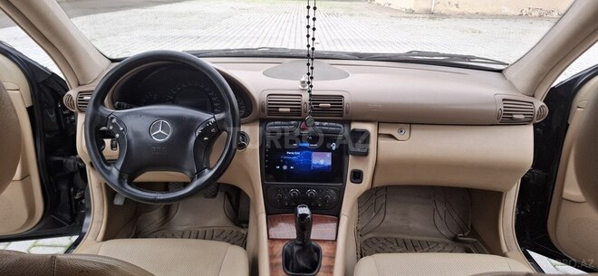 Mercedes C 200 2001, 384,000 km - 2.2 l - Masallı