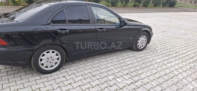 Mercedes C 200 2001, 384,000 km - 2.2 l - Masallı