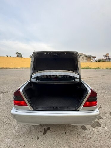 Mercedes C 200 1999, 220,000 km - 2.0 л - Salyan
