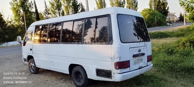 Hyundai  2001, 666,000 km - 3.9 л - Astara