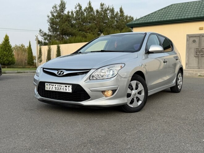 Hyundai i30 2010, 280,175 km - 1.6 л - Ağcabədi