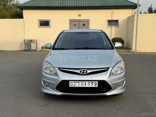Hyundai i30 2010, 280,175 km - 1.6 л - Ağcabədi