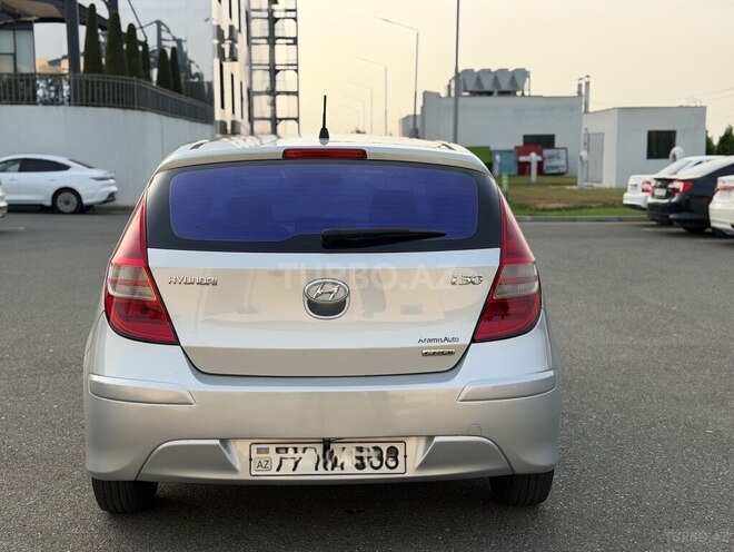 Hyundai i30 2010, 280,175 km - 1.6 л - Ağcabədi