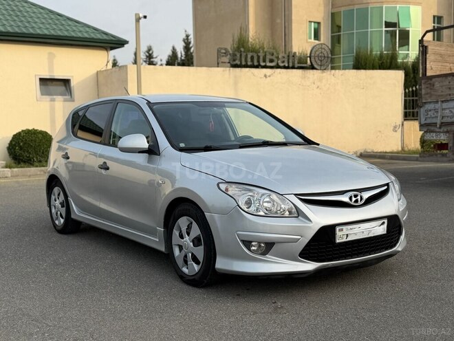 Hyundai i30 2010, 280,175 km - 1.6 л - Ağcabədi