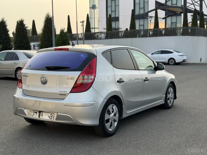 Hyundai i30 2010, 280,175 km - 1.6 л - Ağcabədi