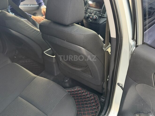 Hyundai i30 2010, 280,175 km - 1.6 л - Ağcabədi