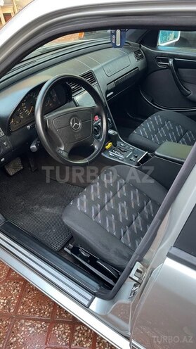 Mercedes C 180 1999, 299,000 km - 1.8 л - Bakı