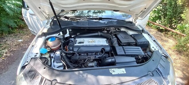 Volkswagen Passat 2010, 410,000 km - 1.8 л - Göygöl