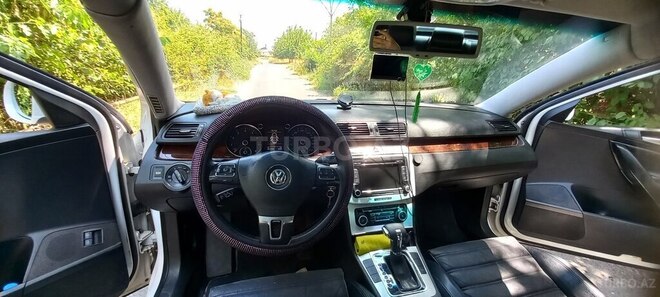 Volkswagen Passat 2010, 410,000 km - 1.8 л - Göygöl