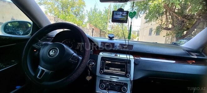 Volkswagen Passat 2010, 410,000 km - 1.8 л - Göygöl