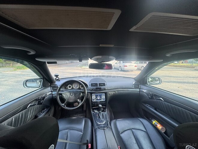 Mercedes E 320 4MATIC 2004, 325,000 km - 3.2 l - İsmayıllı
