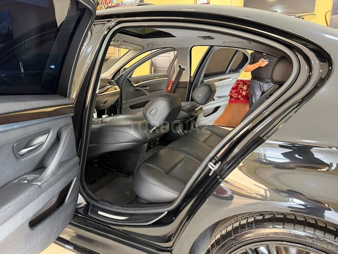 BMW 528 2015, 241,402 km - 2.0 л - Sumqayıt