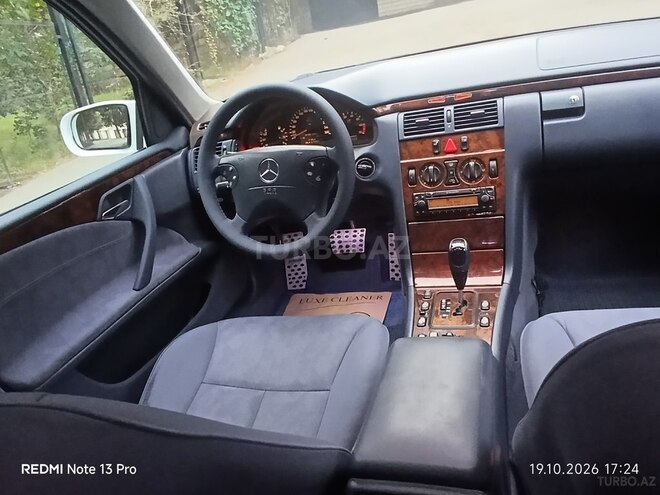 Mercedes E 240 2001, 286,000 km - 2.6 л - Bakı