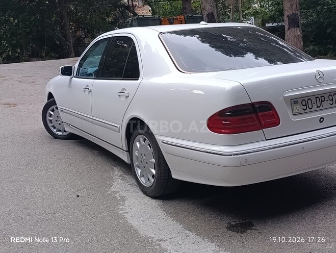 Mercedes E 240 2001, 286,000 km - 2.6 л - Bakı