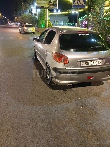 Peugeot 206 2004, 450,000 km - 1.4 л - Şirvan