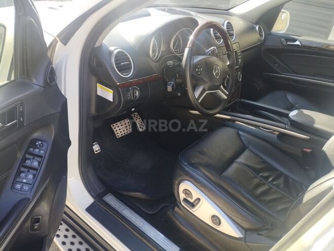 Mercedes GL 450 4MATIC 2010, 235,000 km - 4.7 l - Bakı