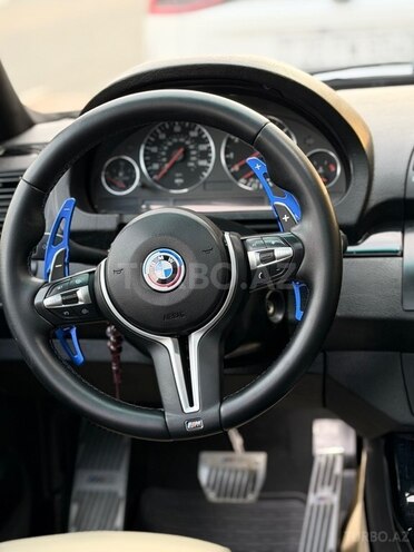 BMW X5 2005, 300,000 km - 4.4 l - Gəncə