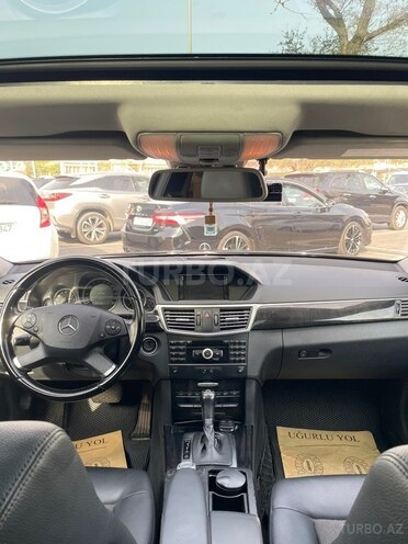 Mercedes E 220 2011, 301,743 km - 2.1 л - Bakı