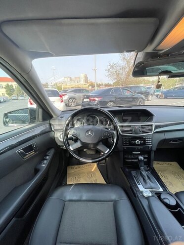 Mercedes E 220 2011, 301,743 km - 2.1 л - Bakı