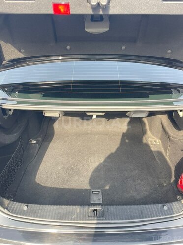 Mercedes E 220 2011, 301,743 km - 2.1 л - Bakı