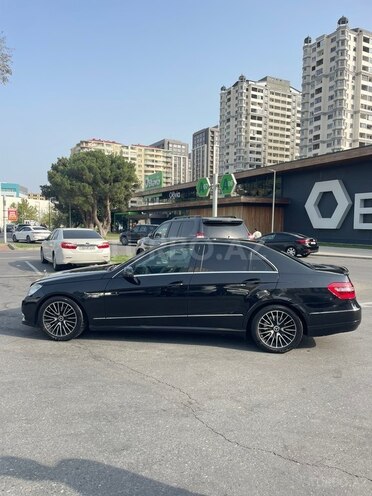 Mercedes E 220 2011, 301,743 km - 2.1 л - Bakı
