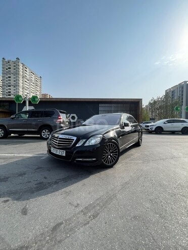 Mercedes E 220 2011, 301,743 km - 2.1 л - Bakı