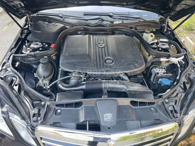 Mercedes E 220 2011, 301,743 km - 2.1 л - Bakı