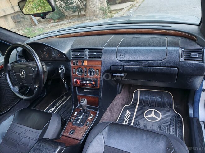 Mercedes C 200 1996, 256,345 km - 2.0 л - Bakı