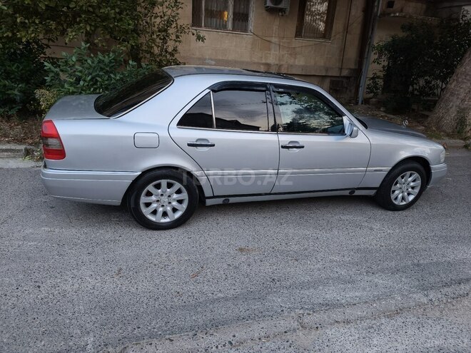 Mercedes C 200 1996, 256,345 km - 2.0 л - Bakı