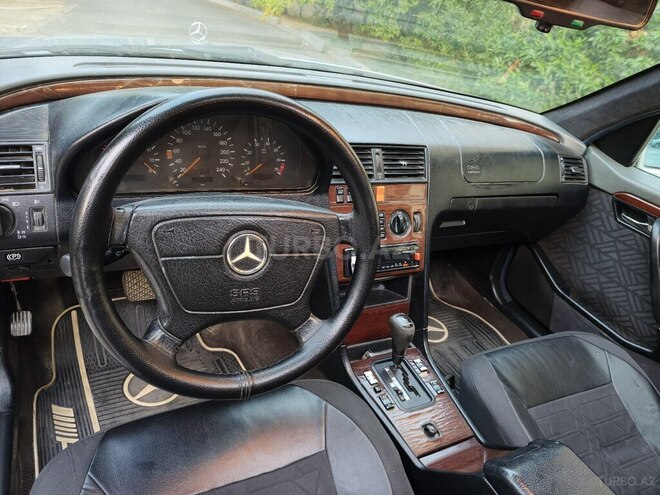 Mercedes C 200 1996, 256,345 km - 2.0 л - Bakı
