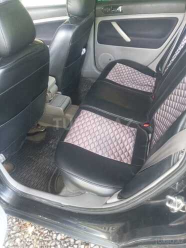 Volkswagen Passat 1998, 200,000 km - 2.8 l - Ağdaş