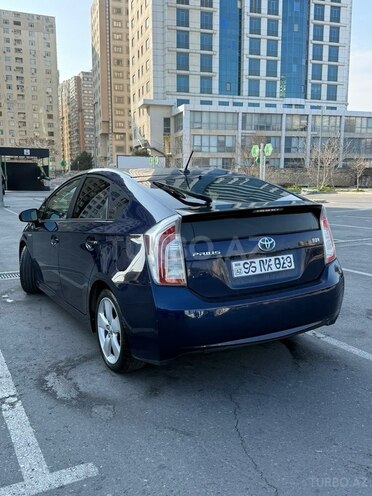 Toyota Prius 2013, 250,000 km - 1.8 л - Bakı